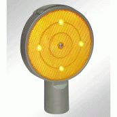 SH-DL14　太陽能鑄鋁直立式導標頭<P>說明：雙平面，雙向各4顆LED燈 ( 閃爍 )，可搭配紅／黃反光片